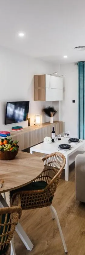 Luxury Apartamento Jambo，位于阿尔蒙德拉立窑的酒店
