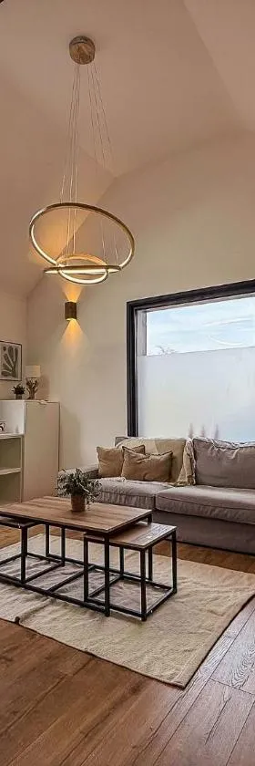 Maison avec jardin à 50m du Lac，位于Ardres的酒店