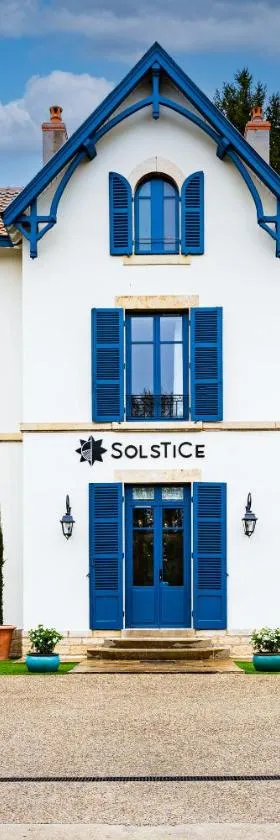 Solstice Beaune - Hôtel et Terroir，位于博讷的酒店