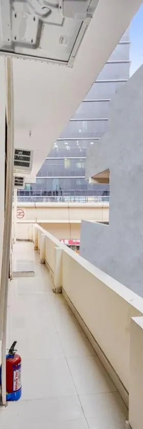 Hotel O YATRA INN，位于Kalkaji Devi的酒店