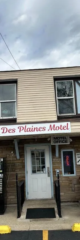 Des Plaines Motel By OYO O'Hare Airport Chicago，位于德斯普兰斯的酒店