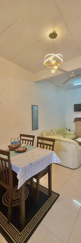 Best homestay in Kuala Perlis，位于玻璃市港口的酒店