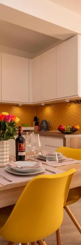 Apartment Eden de Mer - Odmor u srcu Dalmacije u Žaboriću kraj Šibenika，位于扎博里克的酒店