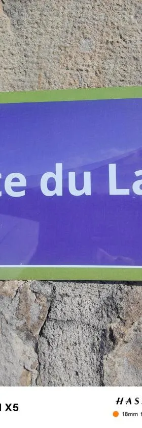 le gîte du lac，位于Quatre-Routes的酒店
