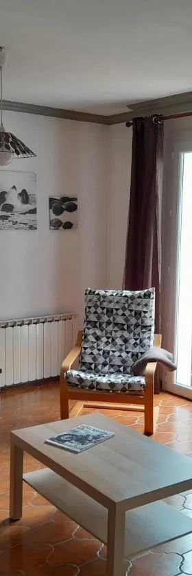 Le gîte de l'Ecureuil - 4 personnes，位于Donges的酒店