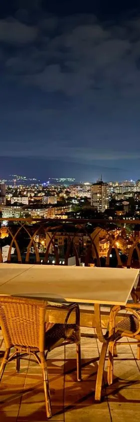 Villa Eleni Apartments Skopje，位于斯科普里的酒店