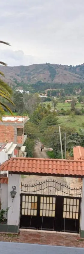 Hotel El Zaguan De La Rueca，位于Tinjacá的酒店