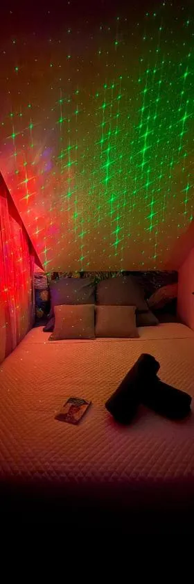 Douai, studio climatisé & poétique, nuit étoilée，位于杜埃的酒店
