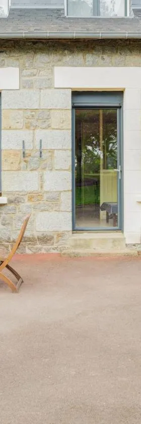 La maison de la Rebergère，位于Javené的酒店