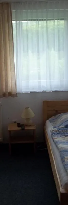 Gadányi Vendégház és Lovarda，位于Komló的酒店