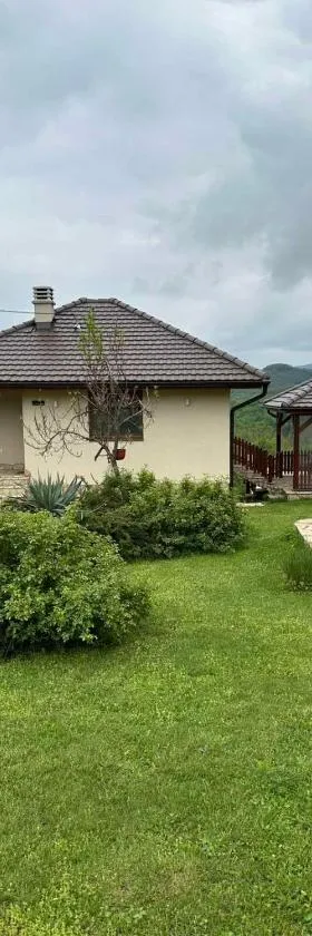 Rudnicka vila，位于阿然德洛维克的酒店
