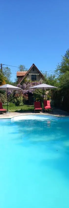 Maison d'hôtes La Danasha，位于Viglain的酒店