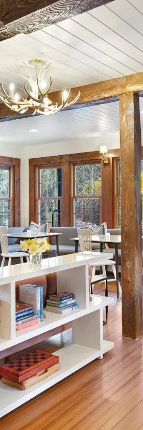 Phoenicia Lodge，位于腓尼基的酒店