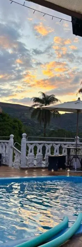 Pousada Encantos da Serra Macacos，位于马卡科斯的酒店