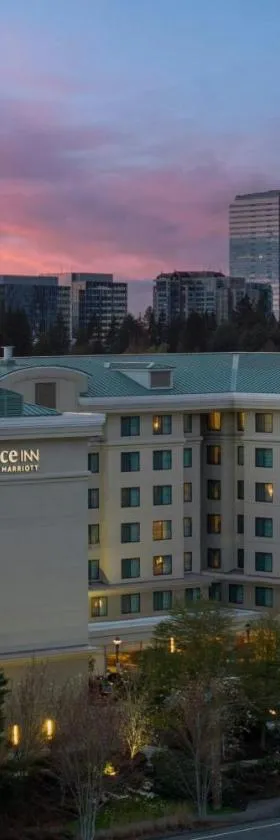 Residence Inn Seattle Bellevue Downtown，位于贝尔维尤的酒店