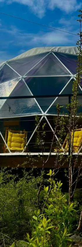 Vardzia Glamping，位于瓦尔齐亚的酒店