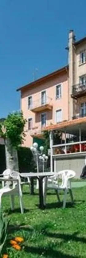 Logis Hôtel Restaurant de la Poste，位于阿列日河畔的塔拉斯孔的酒店