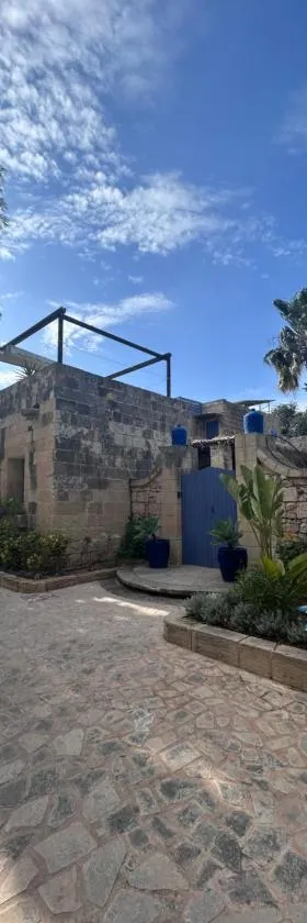 Ta Skorba Farmhouse Mgarr，位于Mġarr的酒店