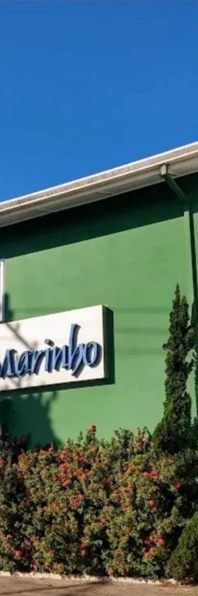 Hotel Cavalo Marinho Suítes，位于卡拉瓜塔图巴的酒店