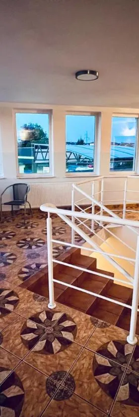 Motel R9 SYLWO，位于桑多梅日的酒店