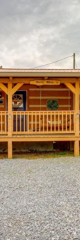 Rivers View - Cherokee Lake Cabin with Fire Pit!，位于Bean Station的酒店