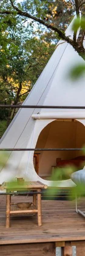 Tipi à Roussillon，位于鲁西永的酒店