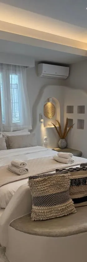Fratelli Family Rooms，位于提诺斯的酒店