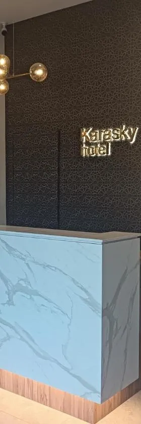Karasky Hotel，位于新邦安拨的酒店