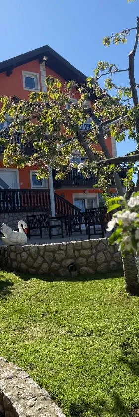 佩里希奇普里特维采旅馆，位于科雷尼察的酒店