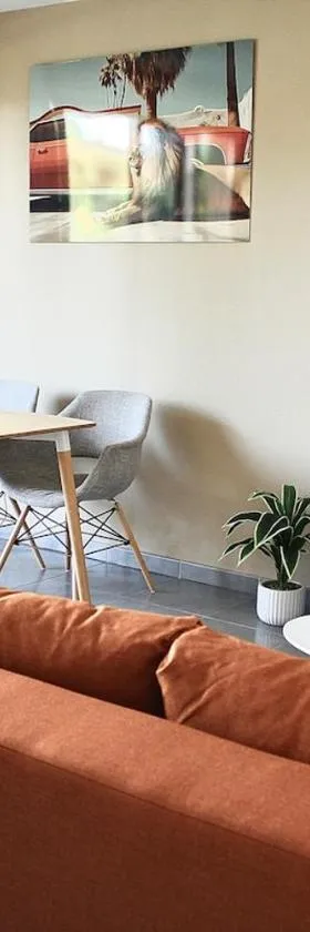 Appartement proche grands axes - parking privé，位于皮埃尔贝尼特的酒店
