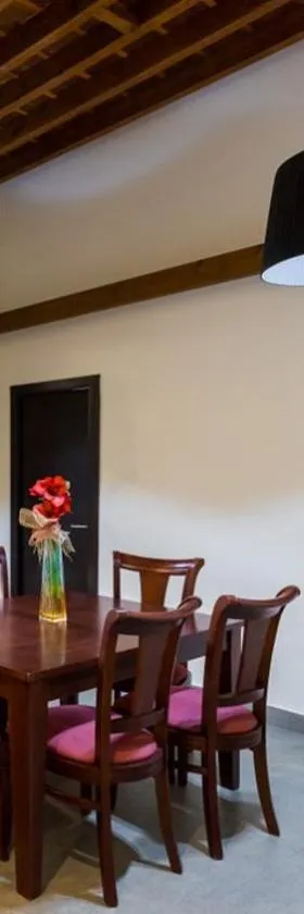Apartamentos Candela Alora，位于阿洛拉的酒店