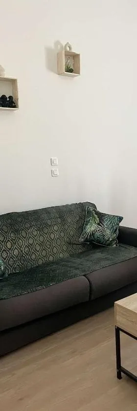 Appartement douzens，位于Douzens的酒店