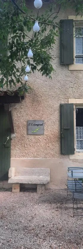 l'Estagnol，位于昂苏伊的酒店