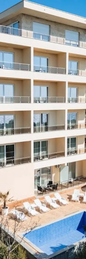 ARA Lux Apartments，位于尤塔哈的酒店