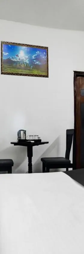 Hotel O Indraprasth，位于印多尔的酒店