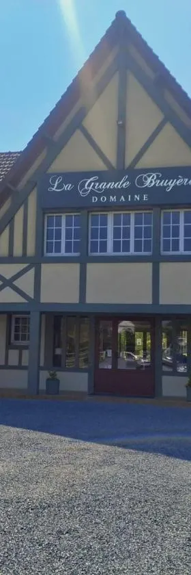 Domaine La Grande Bruyère，位于Touffréville的酒店