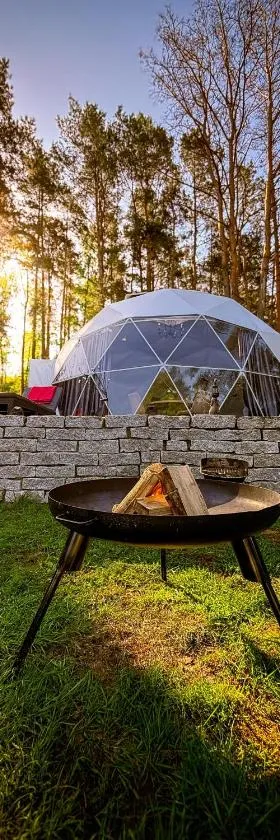 Glamping pod Orłem，位于Cedynia的酒店