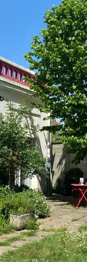 Les Charmettes chambre d hôtes indépendante，位于Villemoisson-sur-Orge的酒店