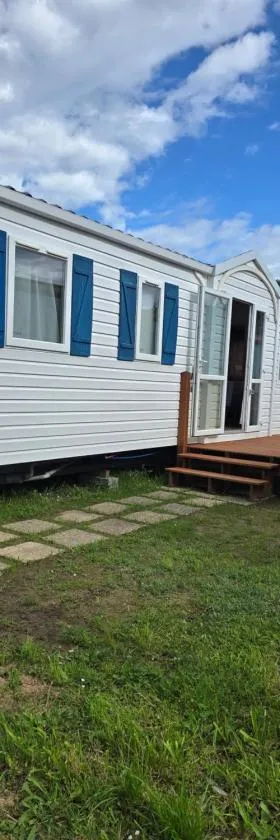 camping Pradon，位于阿尔努埃罗的酒店