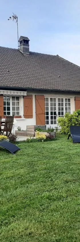 La villa Dakoté，位于Sassenay的酒店