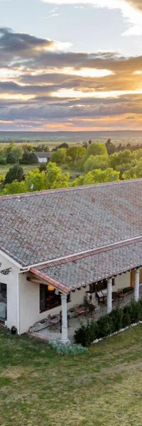 Hotel Rural Costa del Trigo，位于塞哥维亚的酒店