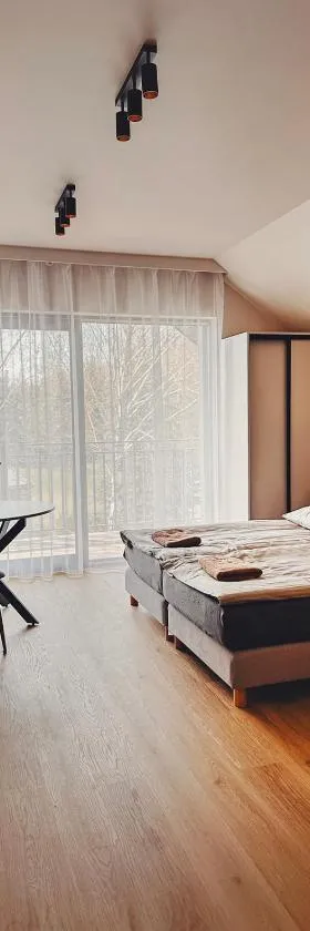 Beztroska Zatoka - ośrodek wypoczynkowy Jacuzzi & Sauna，位于Połajewo的酒店