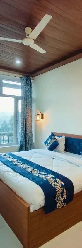 Windcliff by lake & woods，位于比姆塔尔的酒店