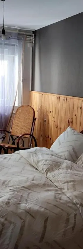 Logement autonome pour 2 personnes au RDC，位于盖雷的酒店