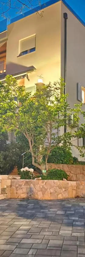 Apartments Adriana，位于希杰弗朗吉卡的酒店