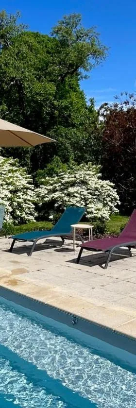 Le bain d'Alice，位于Saint-Laurent-sur-Gorre的酒店