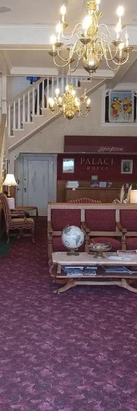 Historic Palace Hotel，位于银城的酒店
