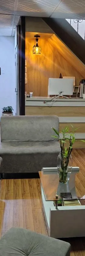 Hotel Slow Montecarlo，位于马尼萨莱斯的酒店