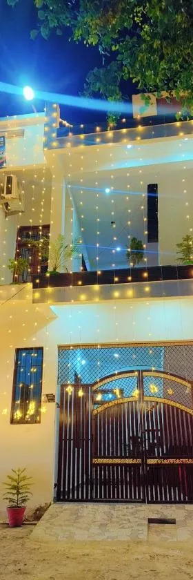 S K Home Stay，位于阿拉哈巴德的酒店