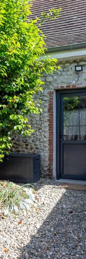 Gîte les Charmilles，位于Mont的酒店